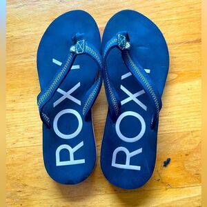 Roxy Flip Flops - size 7.  Worn only a couple of times.  Great condition!